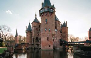 CYCLING-CITY-UTRECHT-NETHERLANDS-LIVING-MAGAZINE-9