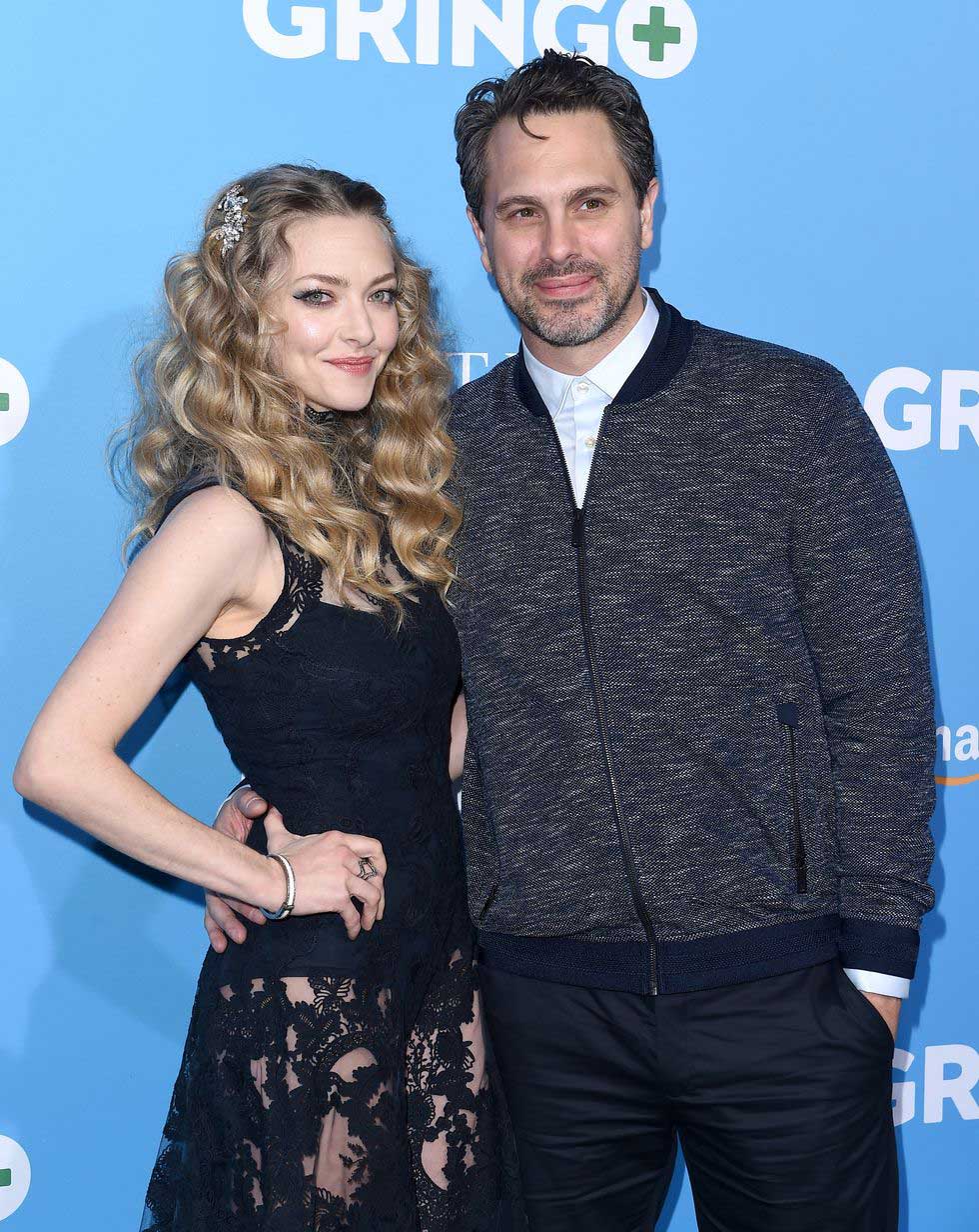 Amanda Seyfried and Thomas Sadoski